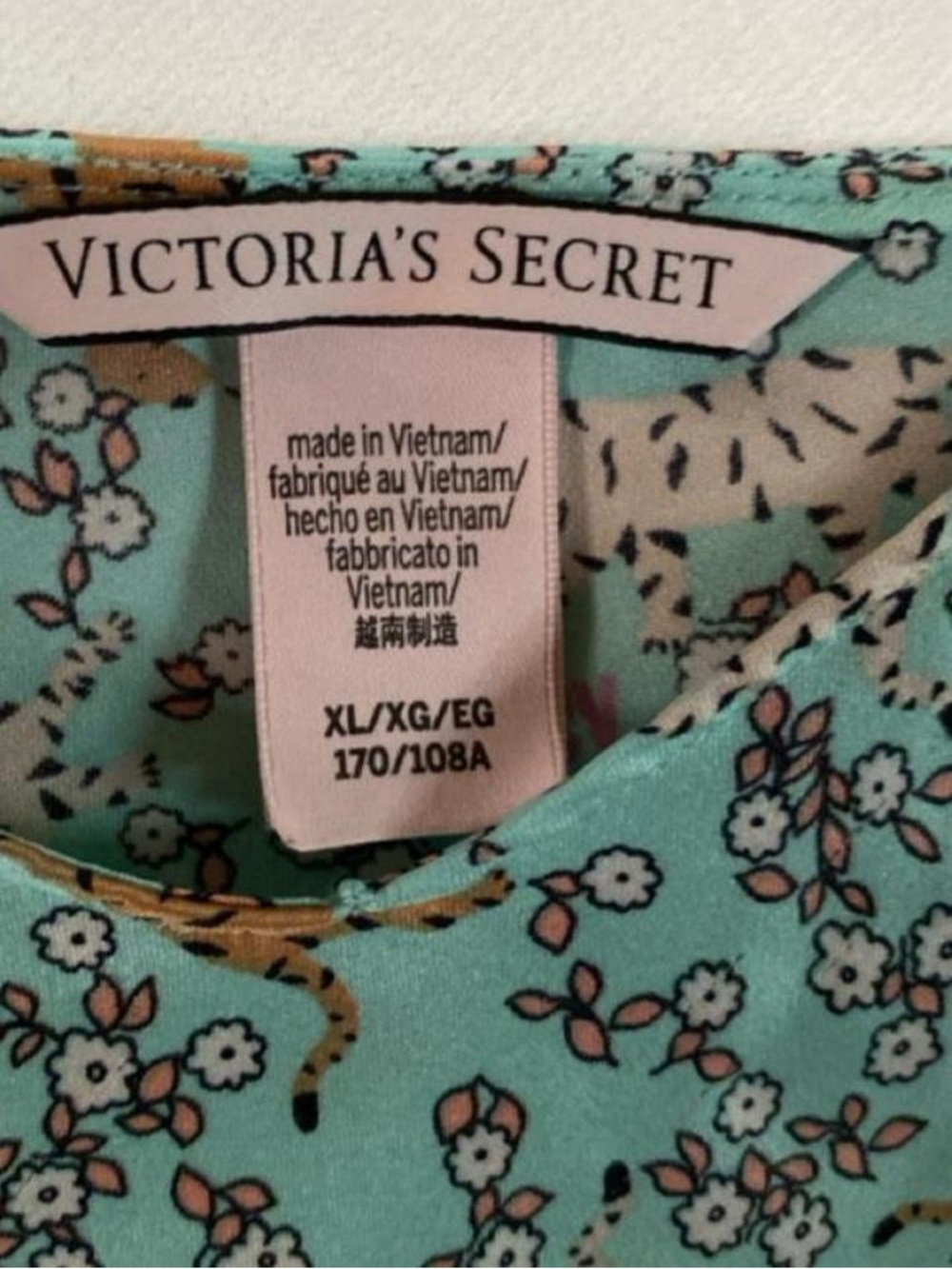 Victoria's Secret Mint Green Floral Print Satin Cami - Picture 2 of 3